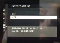 Nápověda v menu poradí – tady například ukazuje, že tzv. mezisnímková redukce šumu u videa byla automaticky vypnuta při snímání v režimu 59,95 nebo 50 fps